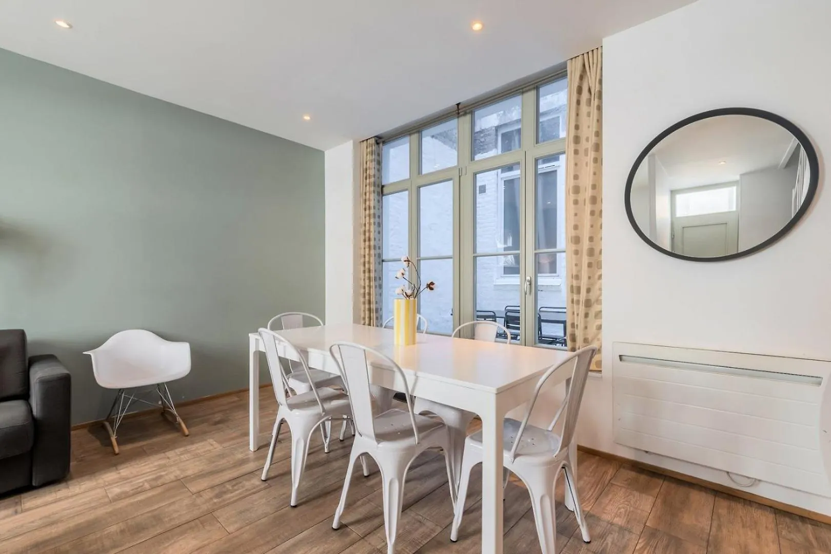 Old Lille - Beautiful House 3 Bdrms 6Pers. Apartment 0*,  France